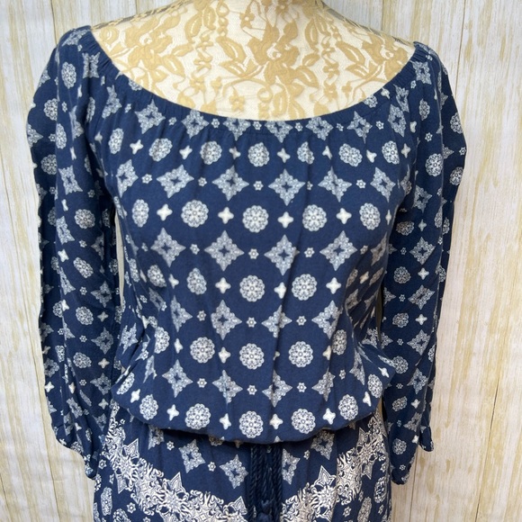 Rue 21 Three quarter Length Sleeve Boho - Blue & White Size Medium - Picture 10 of 16